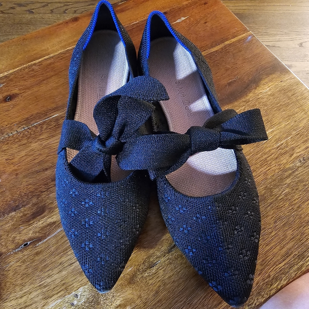 Black Mary Jane Rothys